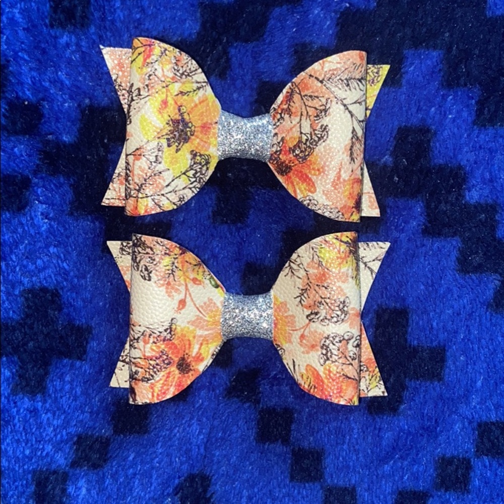 Hair bows